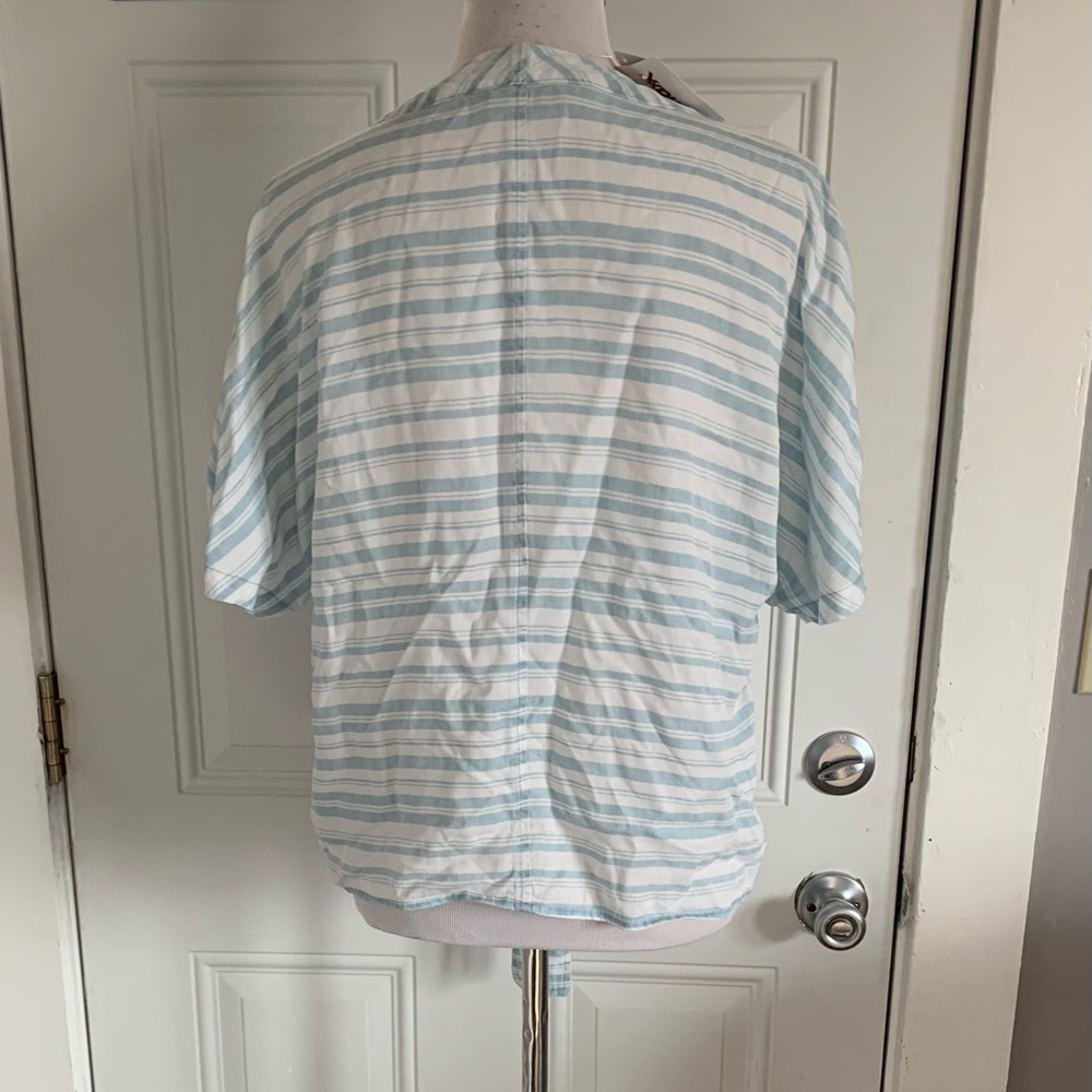 Velvet Heart Button Down Top - Picture 2 of 6